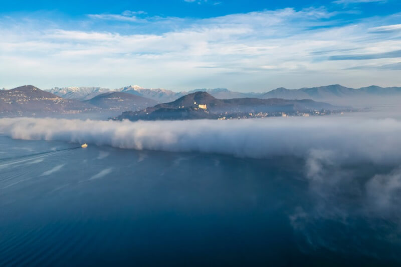 Un muro di nebbia... - Salvatore Adamo